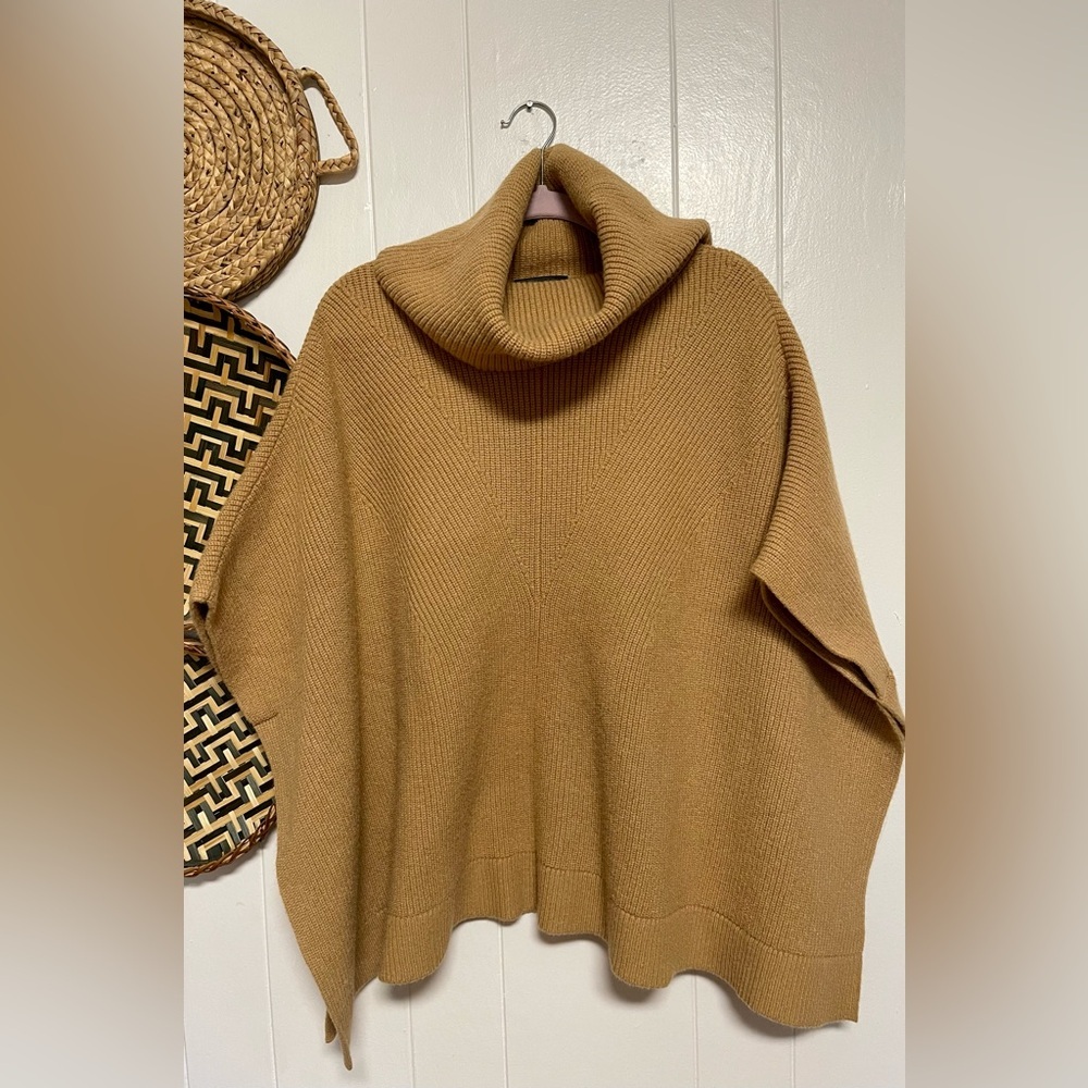 Ann Taylor Ribbed Turtleneck Poncho Size XS/S